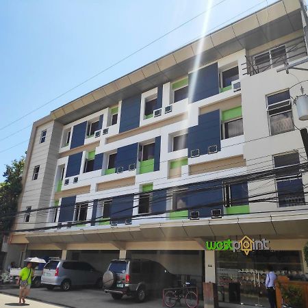 Westpoint Hotel Cebu Extérieur photo