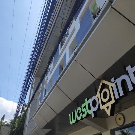 Westpoint Hotel Cebu Extérieur photo