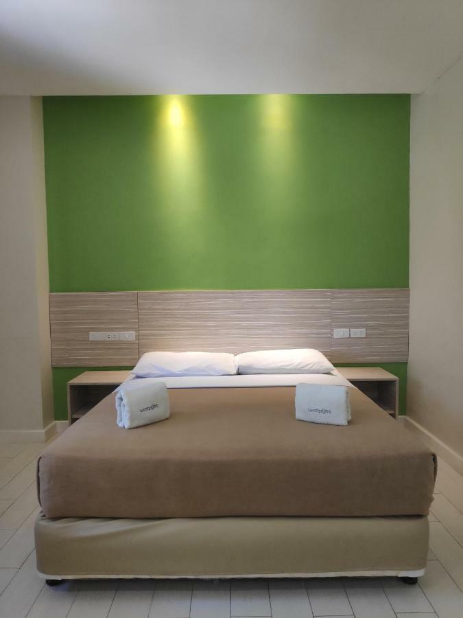 Westpoint Hotel Cebu Extérieur photo