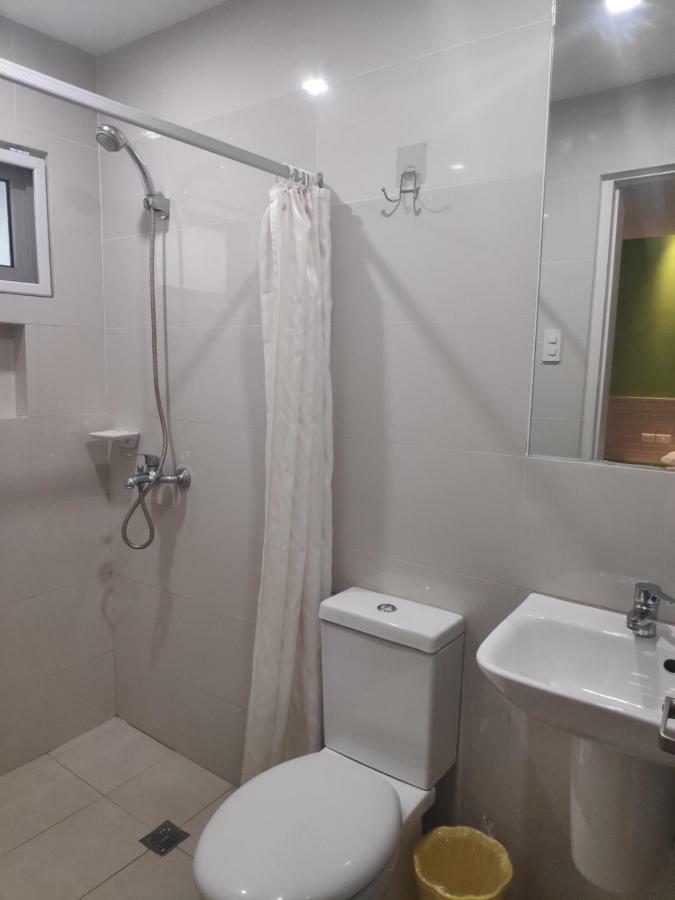 Westpoint Hotel Cebu Extérieur photo
