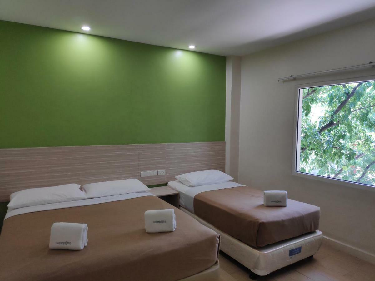 Westpoint Hotel Cebu Extérieur photo